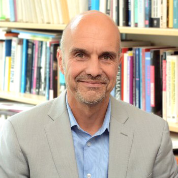 Oliver Schmidtke image